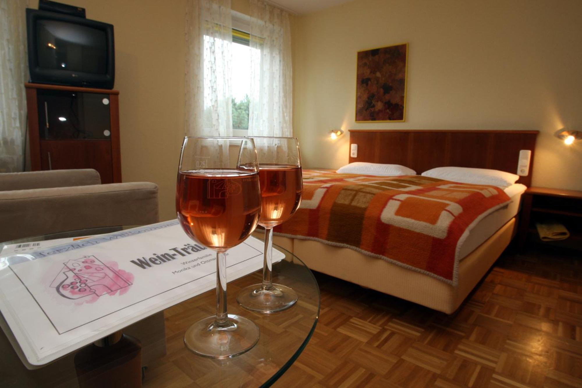 Wein-Traeume 호텔 Thüngersheim 외부 사진